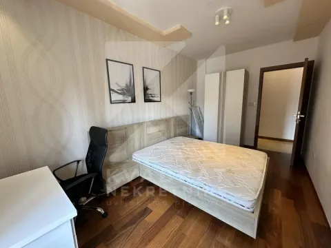 Izdavanje, dvosoban stan, 64m², Centar, Podgorica - image 5