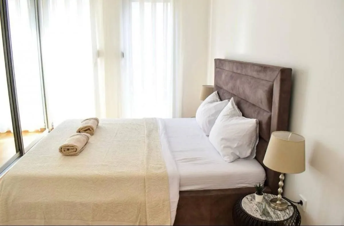 Rent, two bedroom apartment, 84m², Kotor, Crna Gora