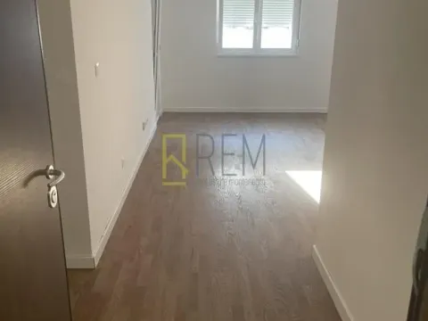 Sale, one bedroom apartment, 45m², Stari Aerodrom, Podgorica