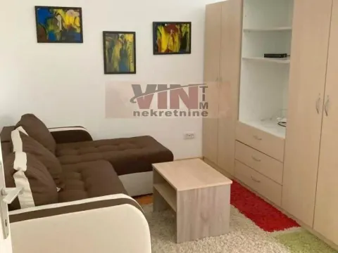 Rent, studio apartment, 28m², Šumice, Beograd