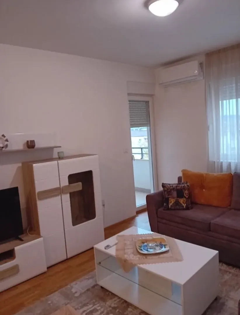 Rent, one bedroom apartment, 50m², Stari Aerodrom, Podgorica