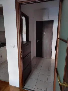Rent, one bedroom apartment, 37m², City Kvart, Podgorica - image 10