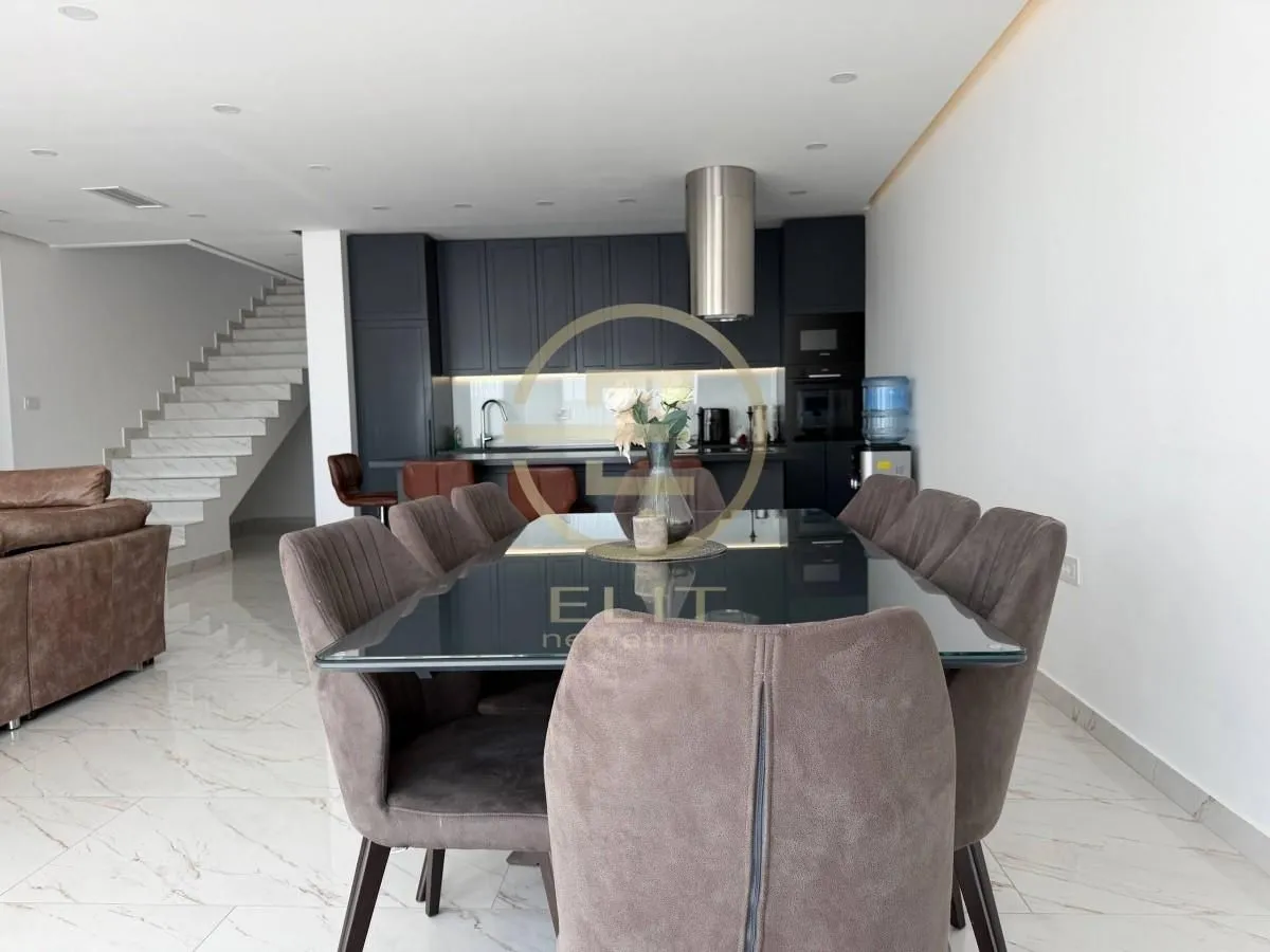 Prodaja, kuća, 173m², Sremska Kamenica, Petrovaradin