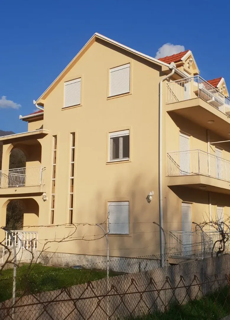Prodaja, kuća, 450m², Zelenika, Herceg Novi