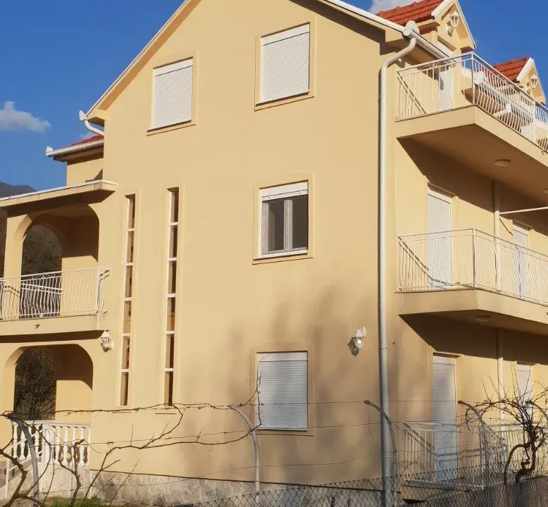 Sale, house, 450m², Zelenika, Herceg Novi