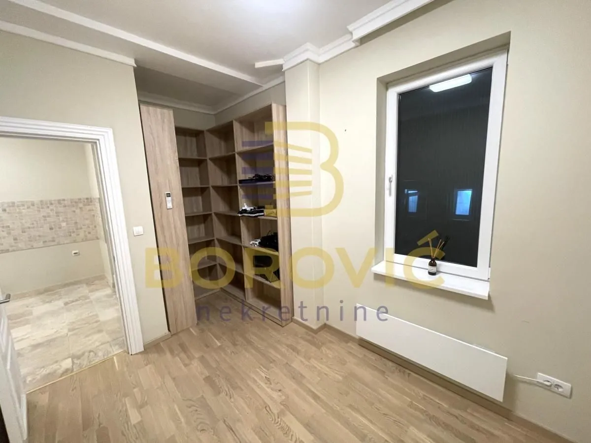 Sale, two bedroom apartment, 65m², Stari Grad, Beograd