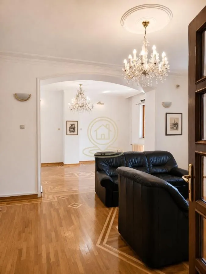 Izdavanje, četvorosoban stan, 120m², Bulbulder, Zvezdara Sve Podlokacije