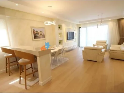 Izdavanje, četvorosoban stan, 122m², Savski Venac, Beograd - image 23