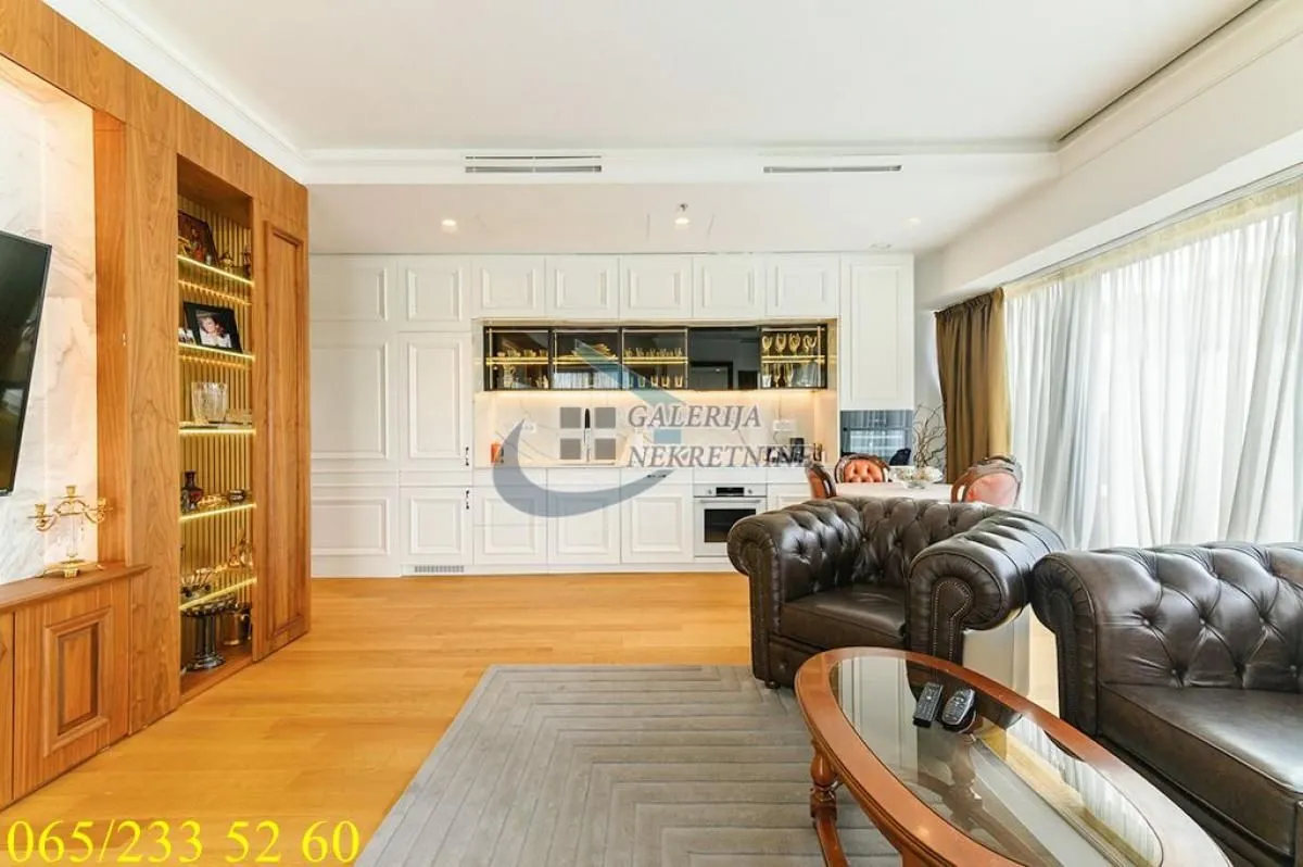 Prodaja, trosoban stan, 95m², Novi Beograd Blok 65, Novi Beograd Sve Podlokacije