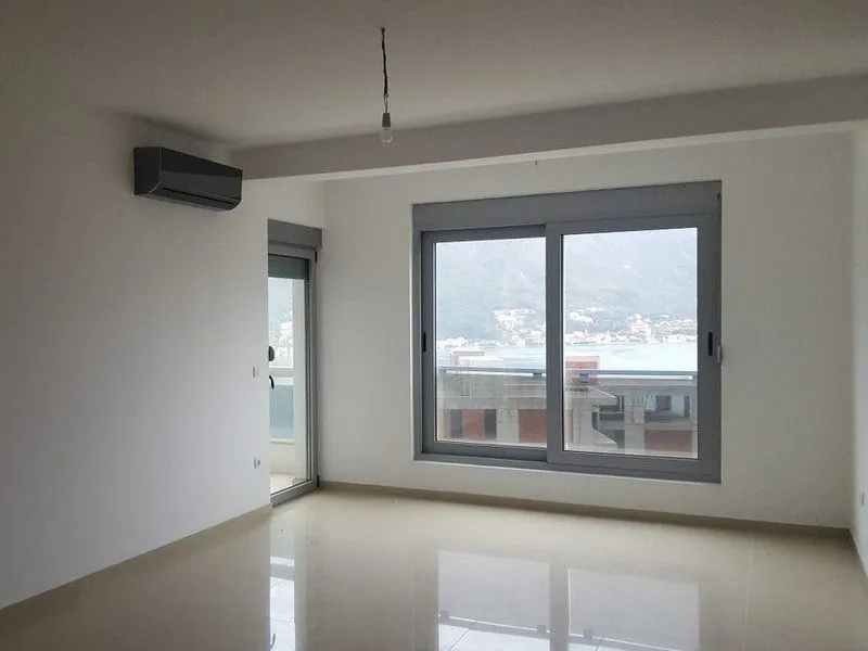 Prodaja, stan, 104m², Dobrota, Kotor