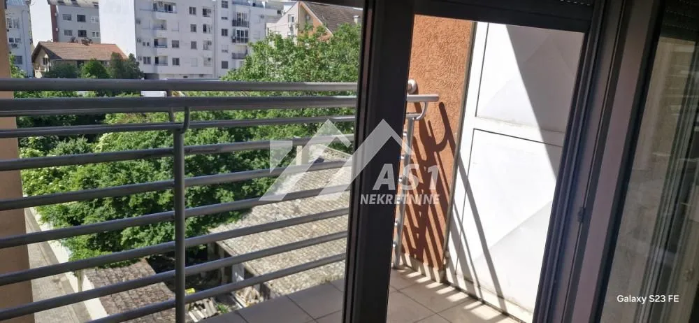 Izdavanje, dvosoban stan, 47m², Rotkvarija, Novi Sad Sve Podlokacije