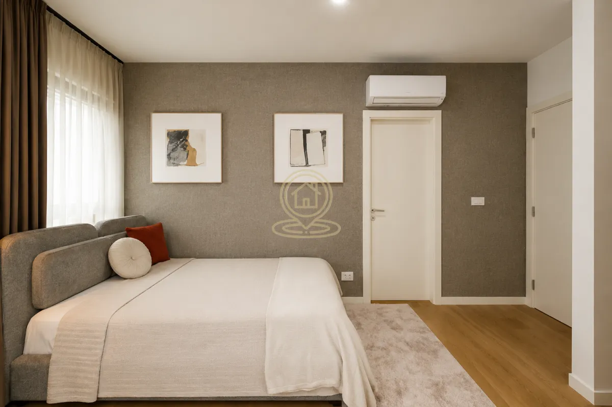 Sale, four bedroom apartment, 144m², Savski Venac, Beograd
