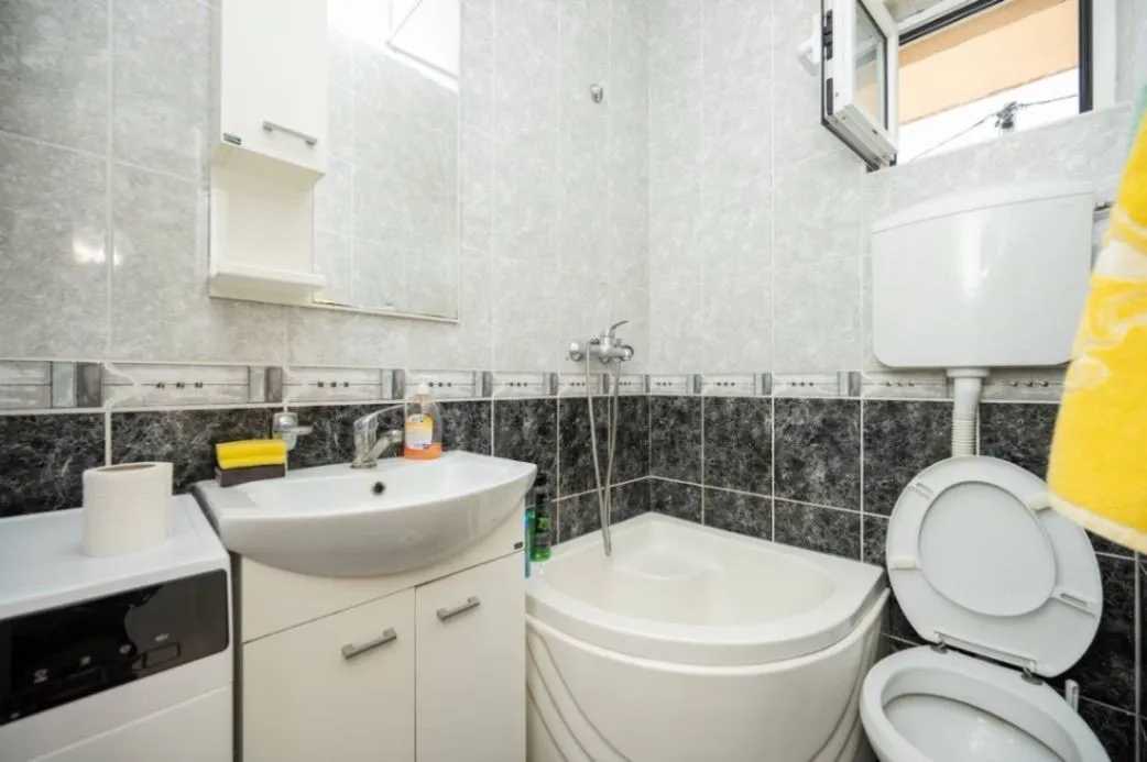 Prodaja, kuća, 198m², Zagorič, Podgorica
