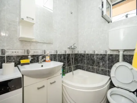 Sale, house, 198m², Zagorič, Podgorica - image 13