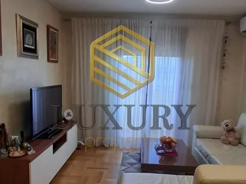 Prodaja, jednosoban stan, 67m², Stari Aerodrom, Podgorica - image 3