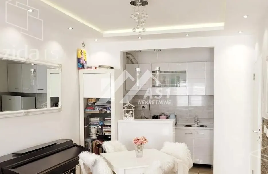 Izdavanje, dvosoban stan, 50m², Nova Detelinara, Novi Sad Sve Podlokacije