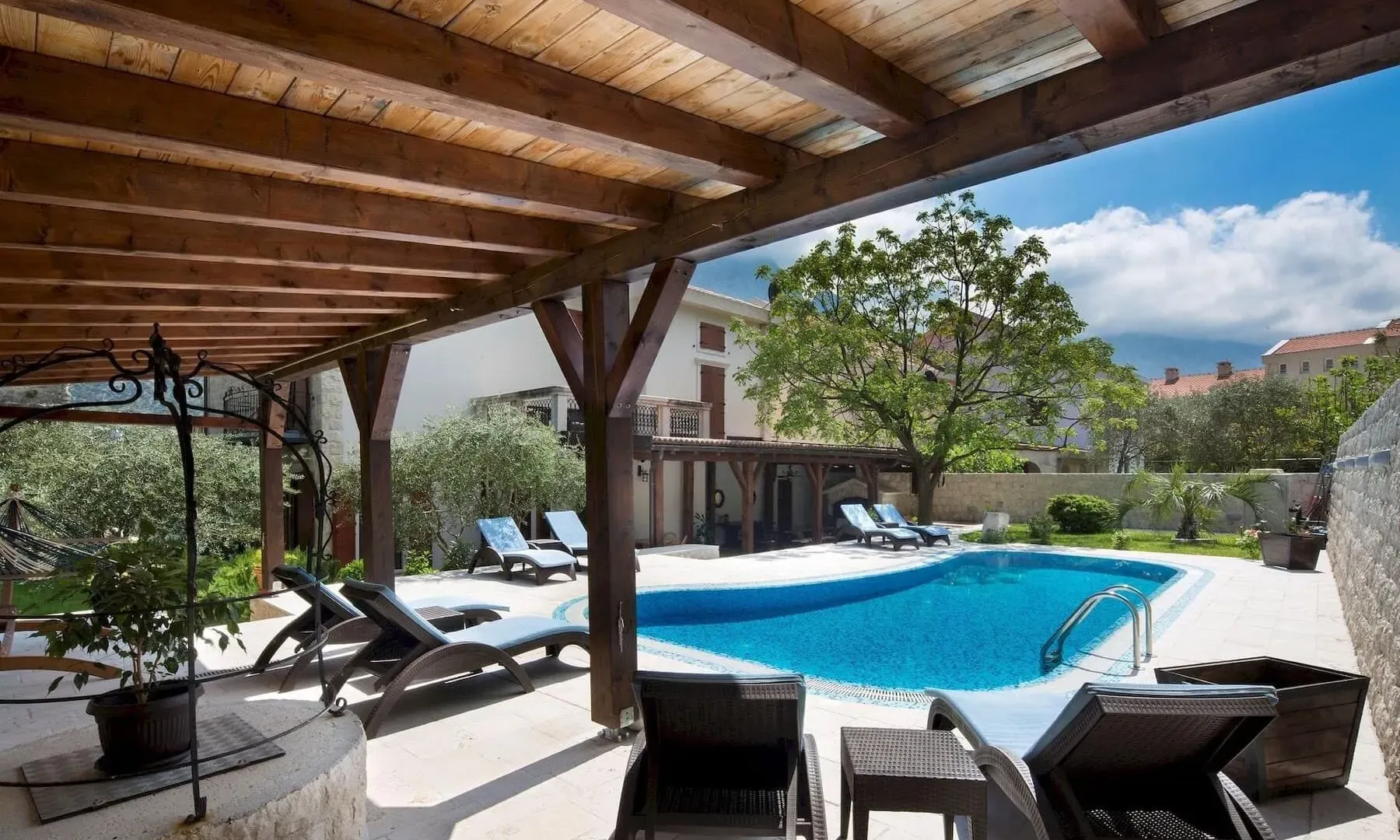 Sale, house, 497m², Prčanj, Kotor