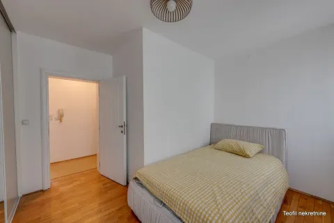 Sale, three bedroom apartment, 63m², Južni Bulevar, Vračar Sve Podlokacije - image 6