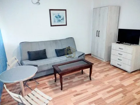 Rent, apartment, 33m², Pejton, Podgorica - image 1