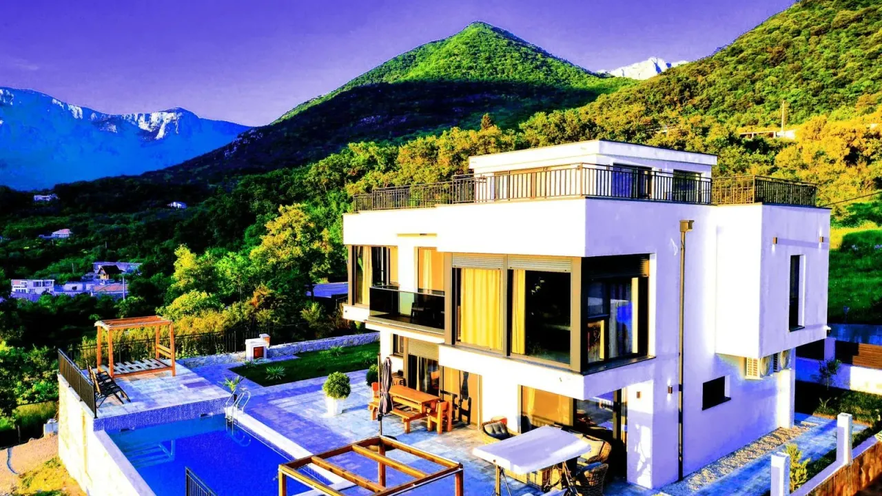 Sale, house, 280m², Bar, Crna Gora