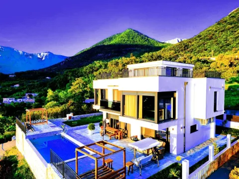 Sale, house, 280m², Bar, Crna Gora