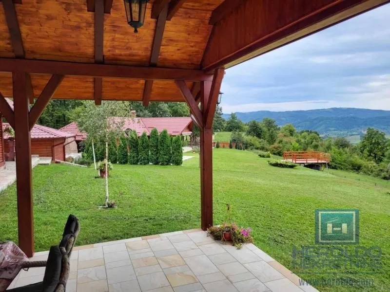 Prodaja, kuća, 228m², Velike Pčelice, Kragujevac