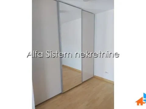 Rent, four bedroom apartment, 170m², Kalenić Pijaca, Vračar Sve Podlokacije - image 17
