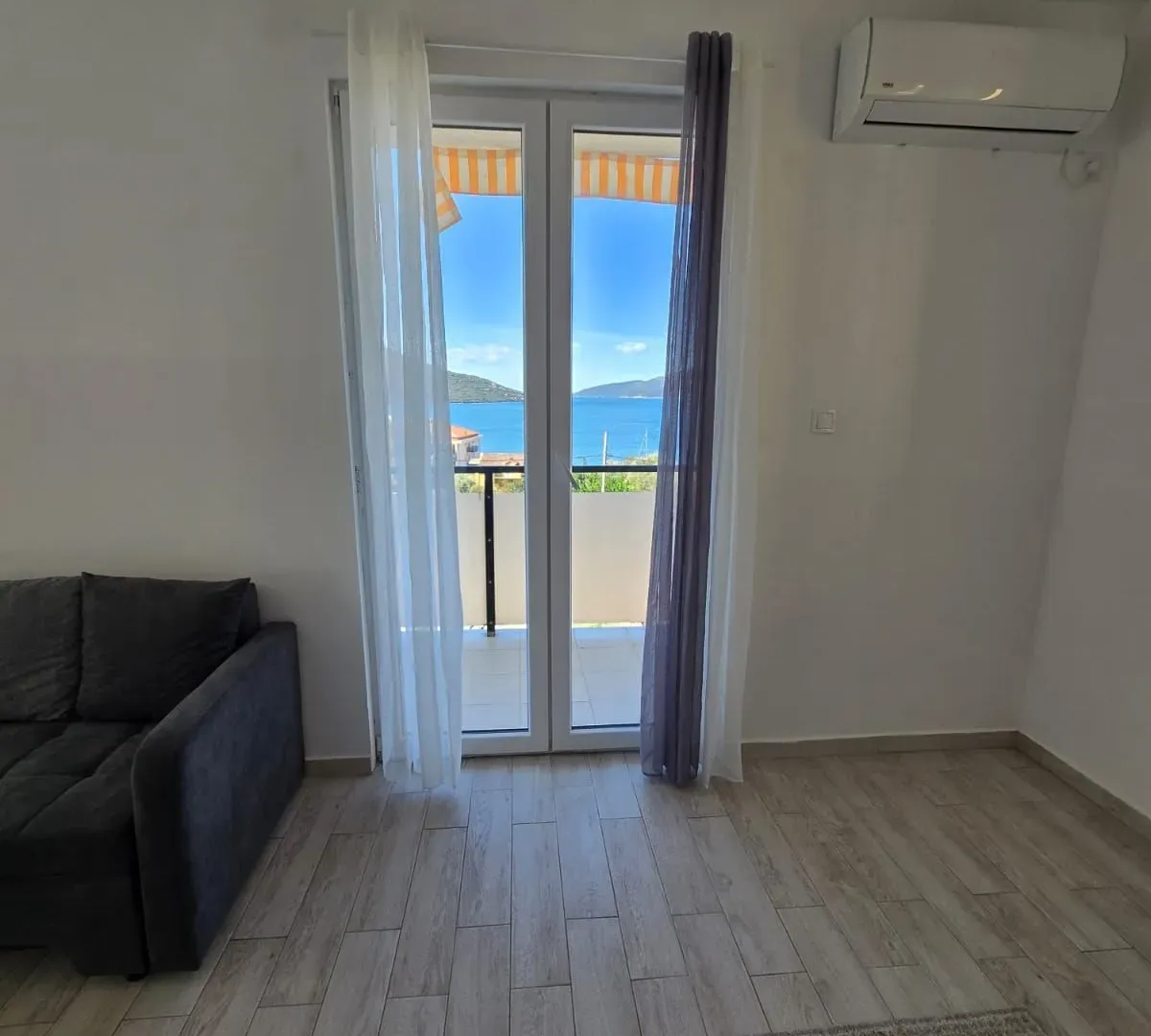 Prodaja, stan, 53m², Herceg Novi, Crna Gora
