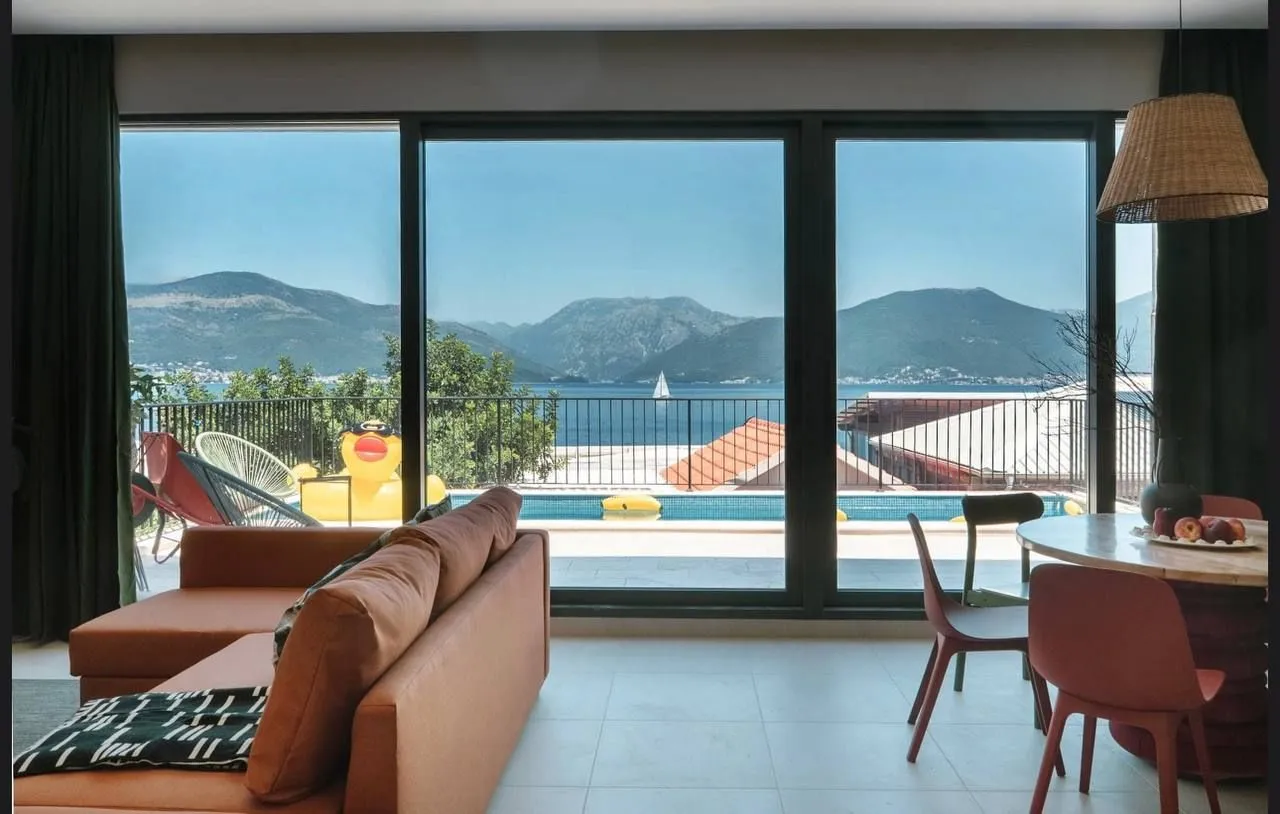 Prodaja, kuća, 200m², Centar, Tivat
