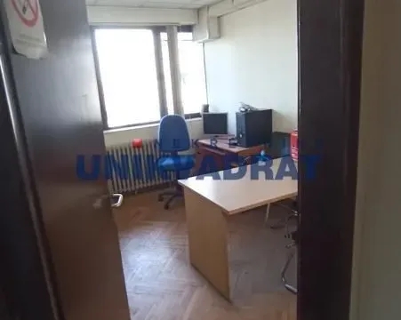 Izdavanje, poslovni prostor, 80m², Banovo Brdo, Beograd - image 9