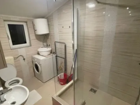 Izdavanje, jednosoban stan, 35m², Popovići, Bar - image 2