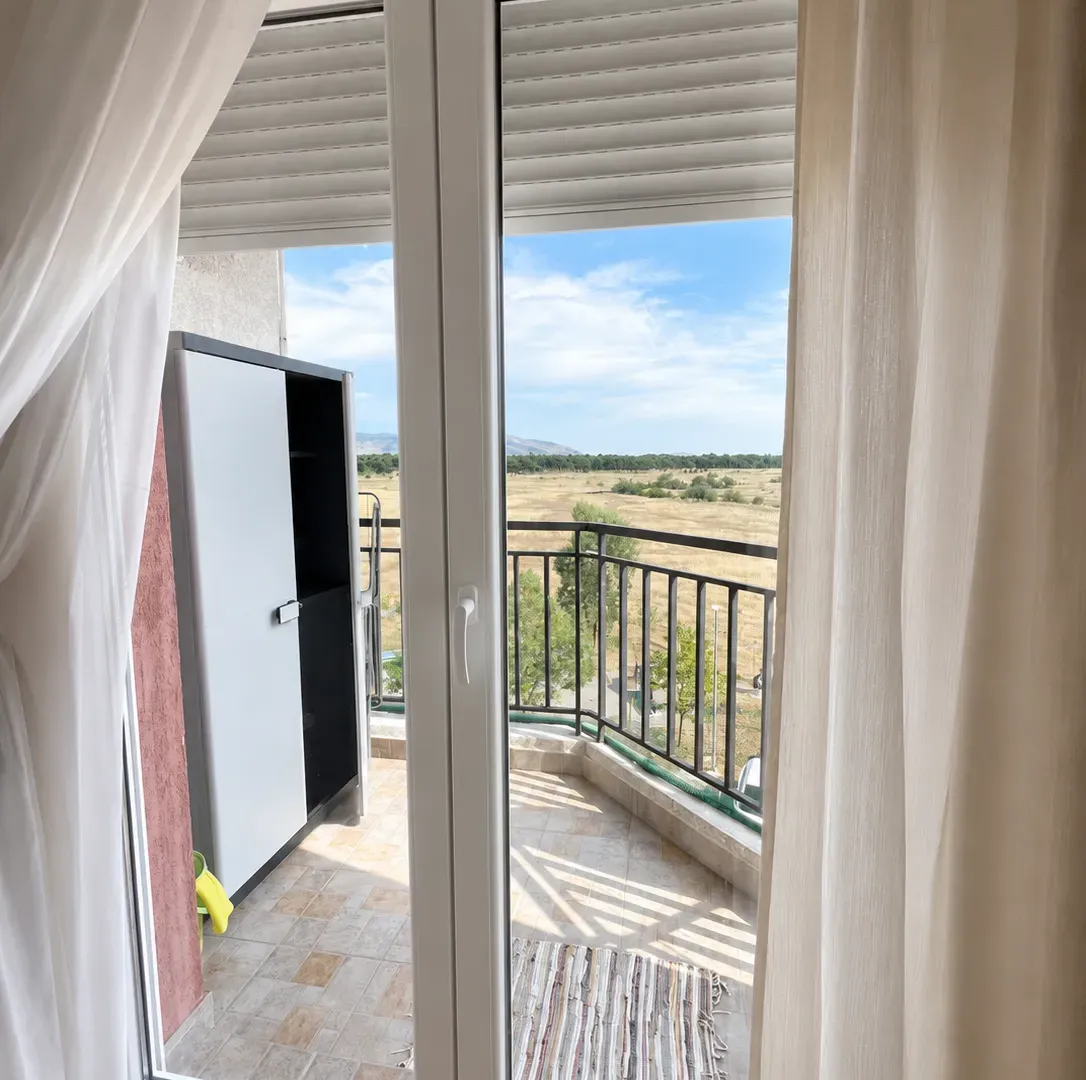Izdavanje, jednosoban stan, 45m², Stari Aerodrom, Podgorica