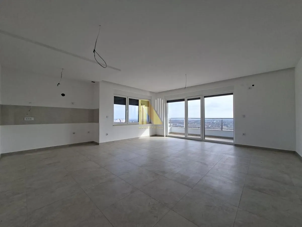 Sale, four bedroom apartment, 95m², Tatarsko brdo, Petrovaradin