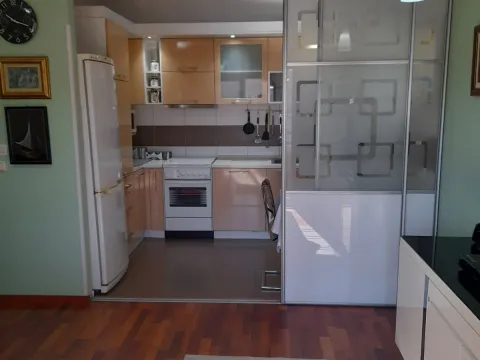 Rent, two bedroom apartment, 80m², City Kvart, Podgorica - image 3
