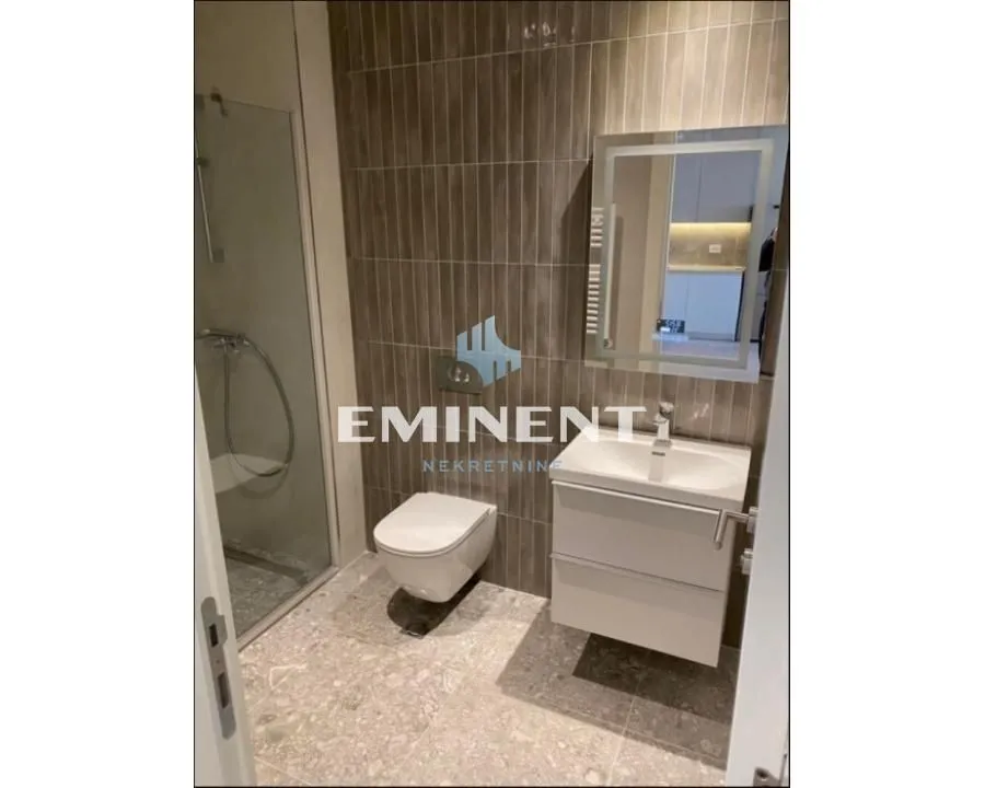 Izdavanje, dvosoban stan, 55m², Savski Venac, Beograd