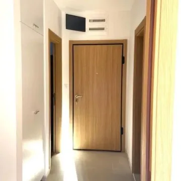 Rent, two bedroom apartment, 55m², City Kvart, Podgorica - image 8