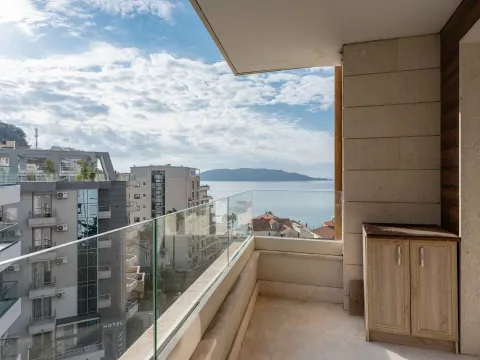 Prodaja, trosoban stan, 212m², Rafailovići, Budva - image 12