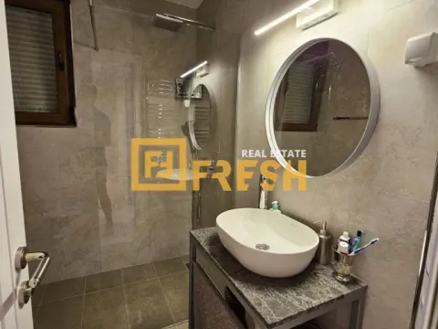 Izdavanje, trosoban stan, 97m², Krivi Most, Podgorica - image 7