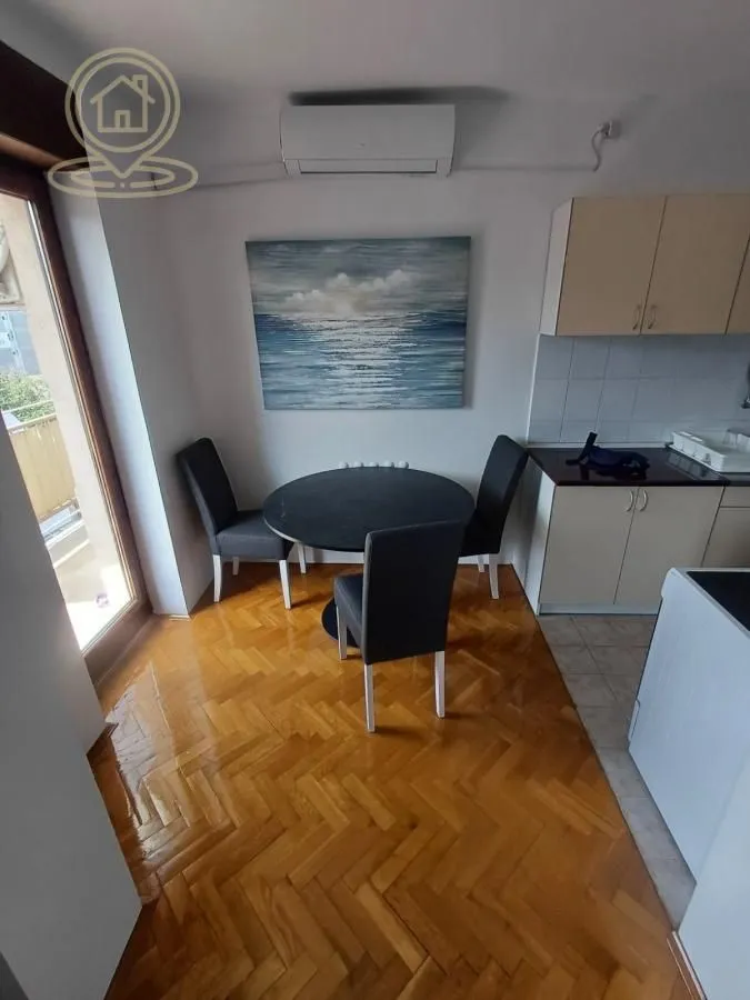 Izdavanje, jednosoban stan, 42m², Grbavica, Novi Sad Sve Podlokacije