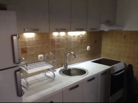 Izdavanje, jednosoban stan, 40m², Marići, Tivat - image 11