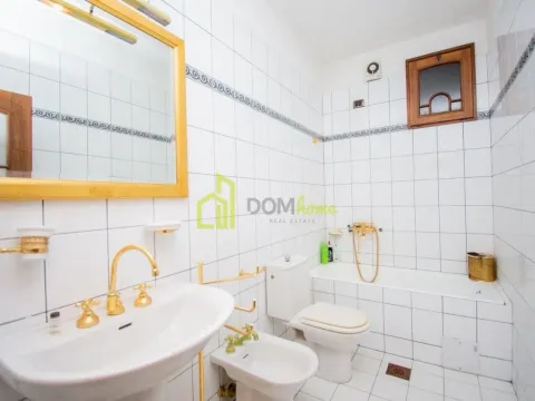 Sale, house, 750m², Pod Goricom, Podgorica - image 15