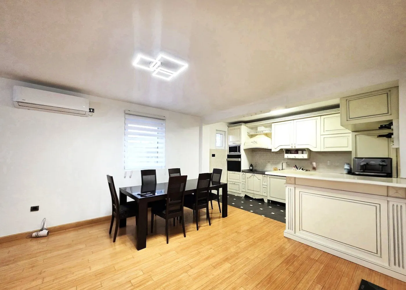 Rent, house, 168m², Murtovina, Podgorica