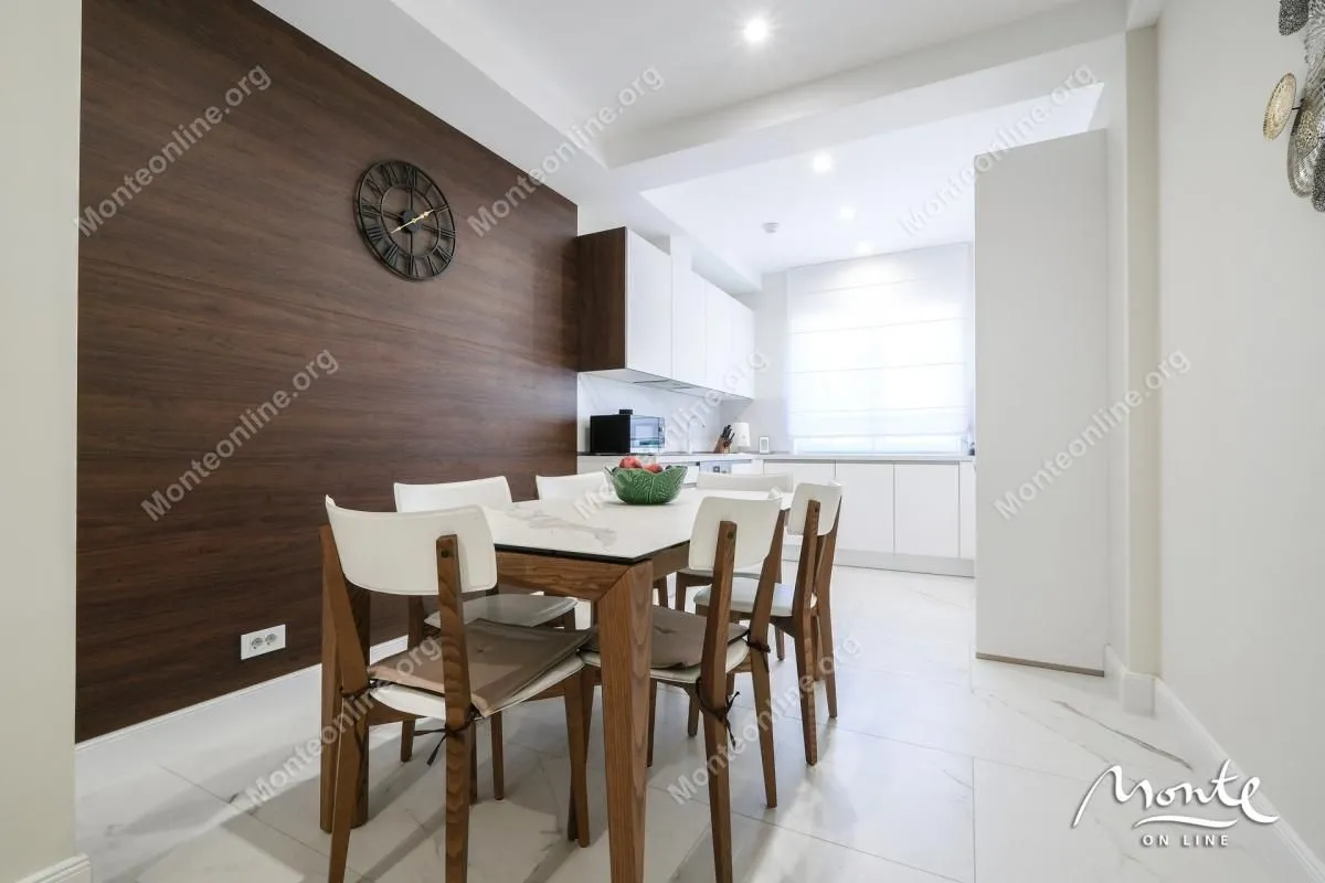 Prodaja, trosoban stan, 166m², Đenovići, Herceg Novi