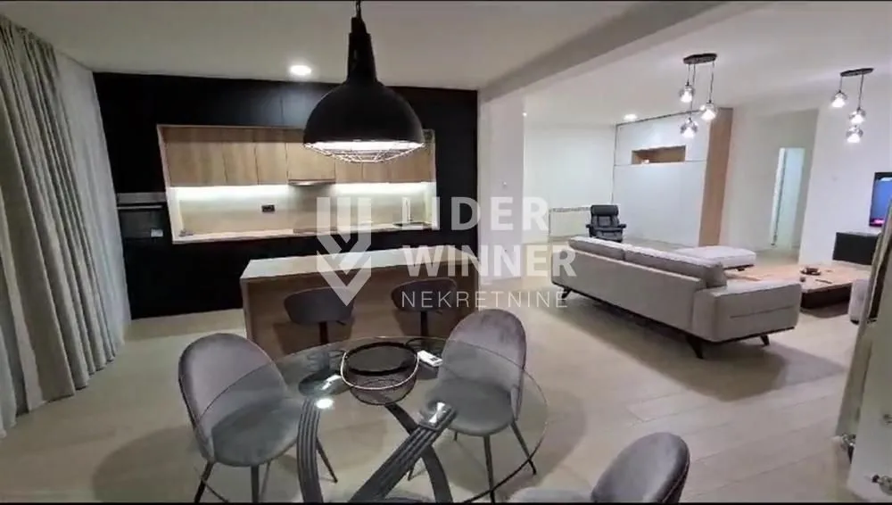 Sale, four bedroom apartment, 145m², Savski Venac, Beograd