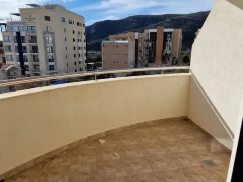 Sale, one bedroom apartment, 53m², Bečići, Budva - image 6