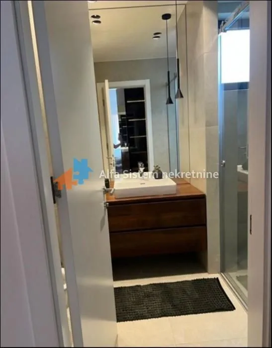 Rent, four bedroom apartment, 112m², Stari Grad, Beograd