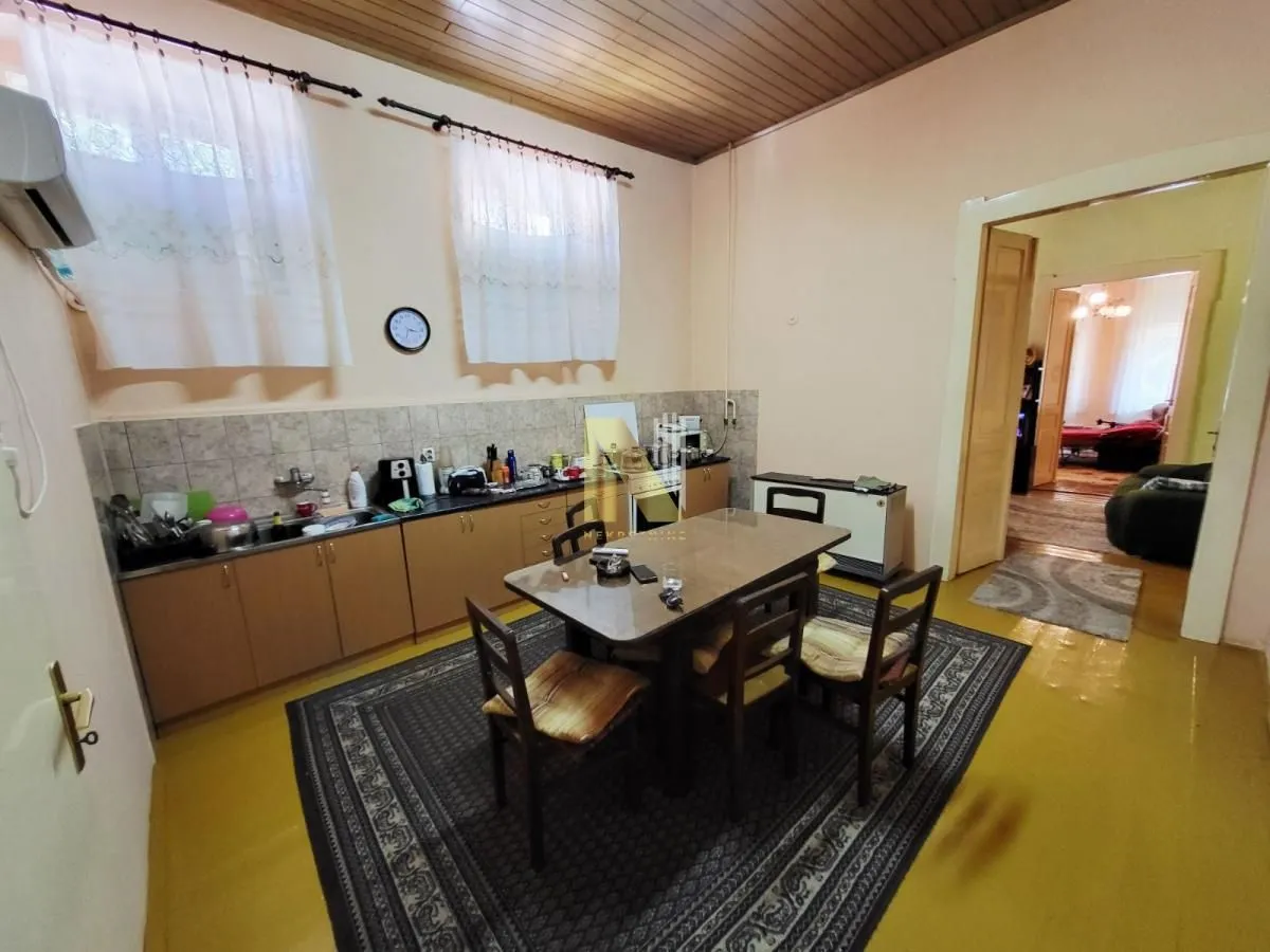 Prodaja, kuća, 275m², Bečej, Novi Sad