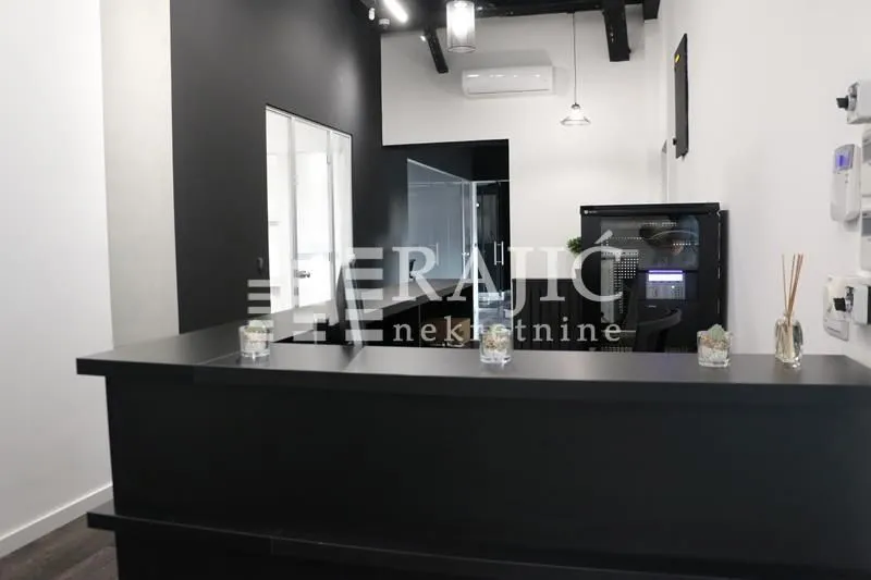 Rent, office space, 274m², Slavija, Vračar Sve Podlokacije