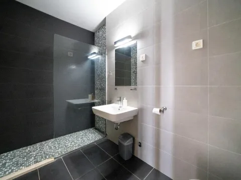 Prodaja, dvosoban stan, 84m², Morinj, Kotor - image 8