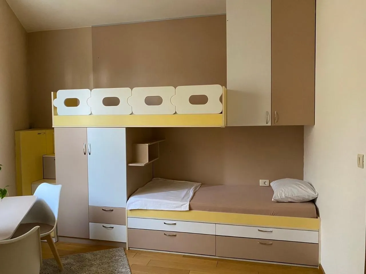 Rent, two bedroom apartment, 75m², Seljanovo, Tivat